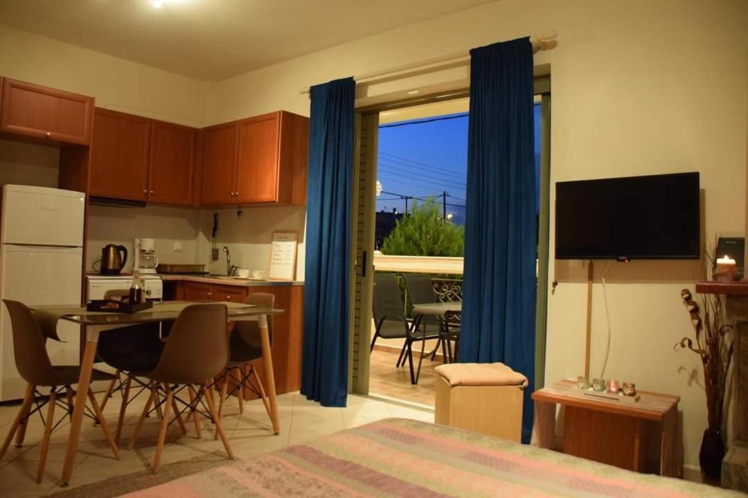 Theoni'S Apartments Xylokastro Dış mekan fotoğraf