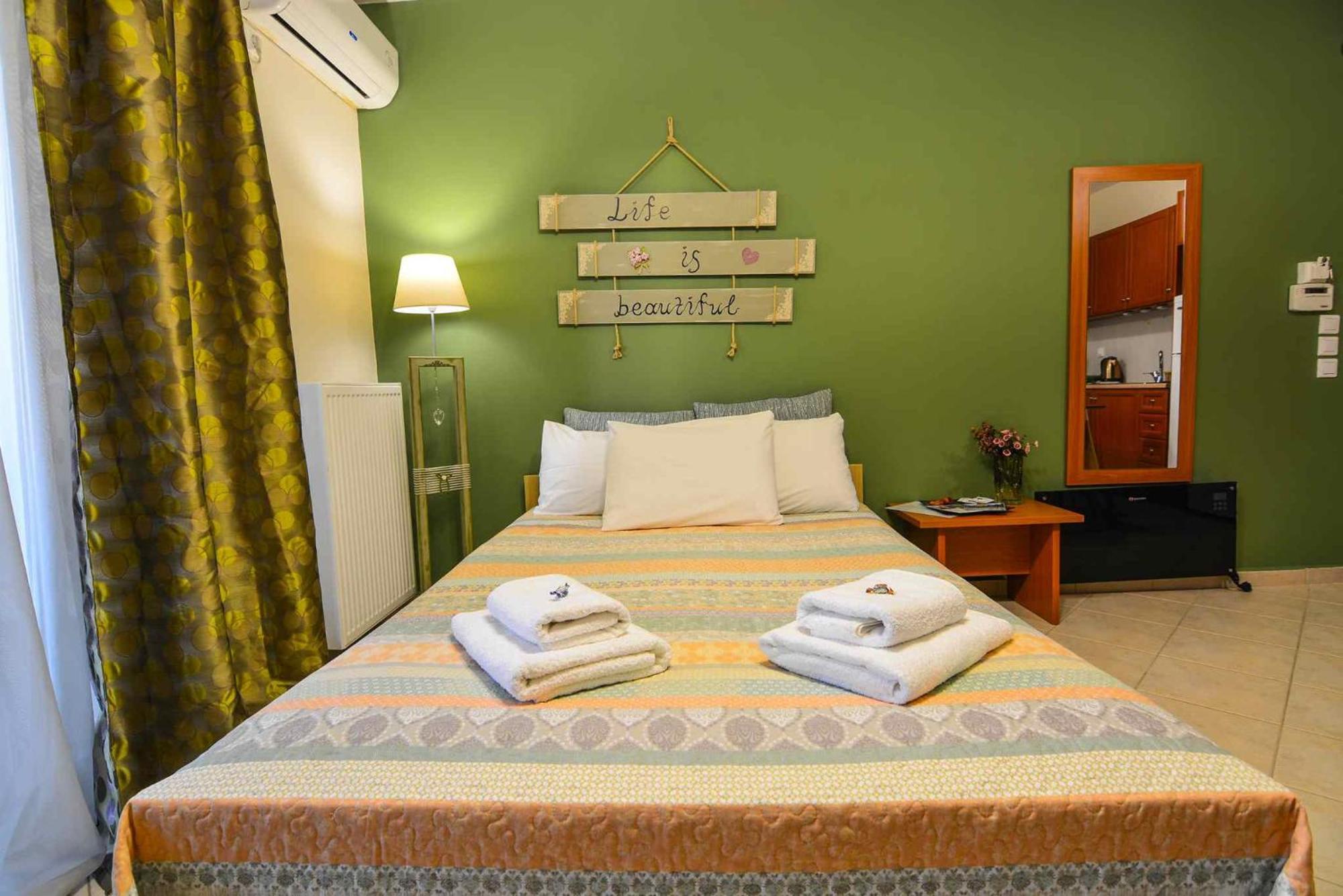 Theoni'S Apartments Xylokastro Dış mekan fotoğraf